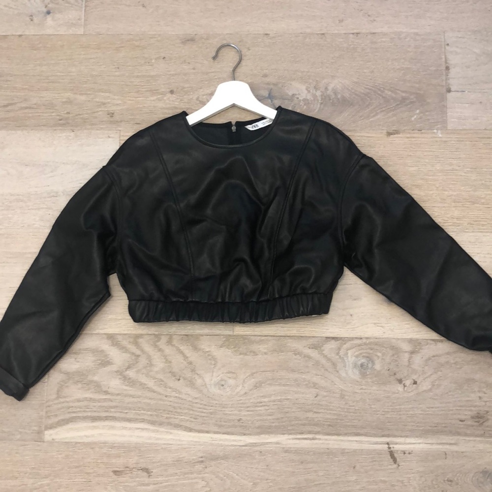 Zara cropped shirt
